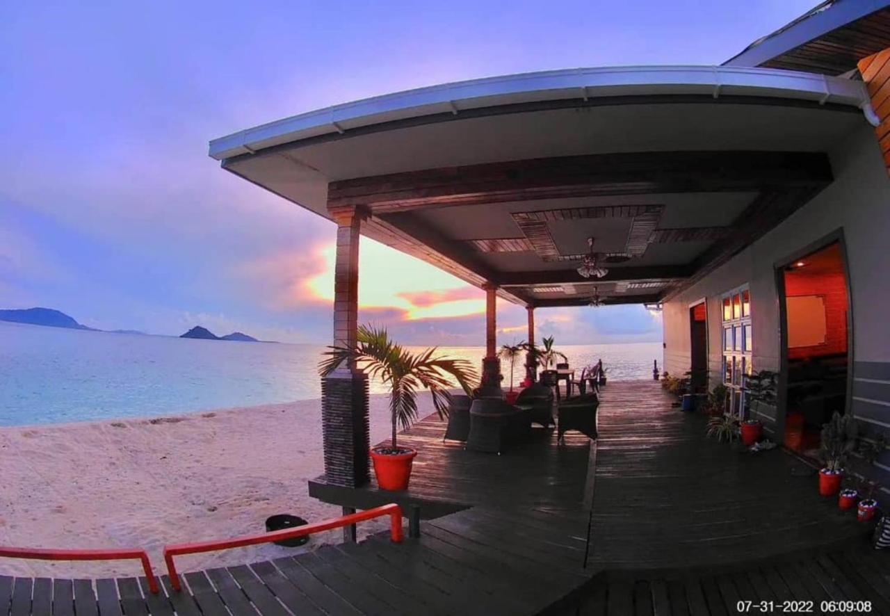 Santiri Island Resort Semporna Exteriör bild