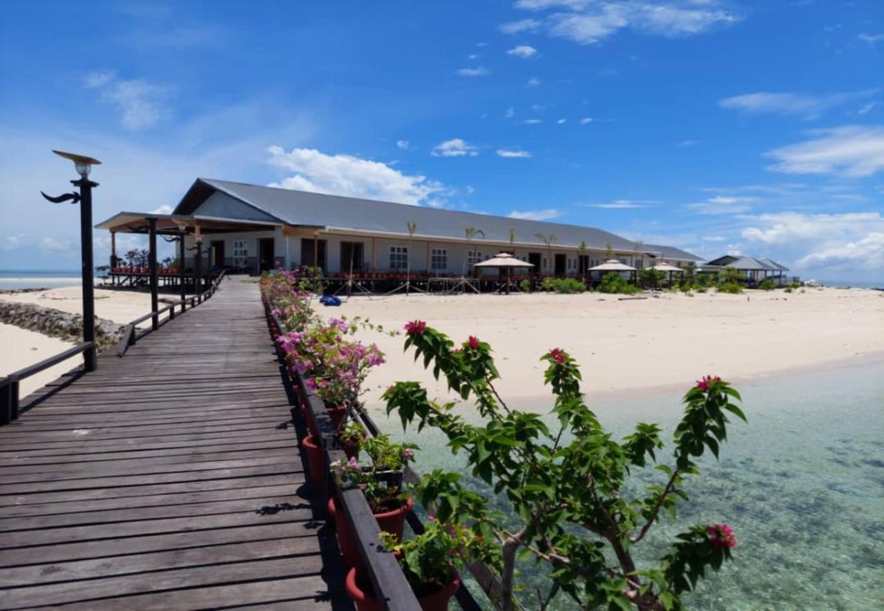 Santiri Island Resort Semporna Exteriör bild