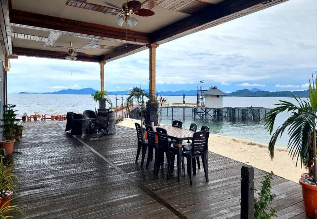 Santiri Island Resort Semporna Exteriör bild