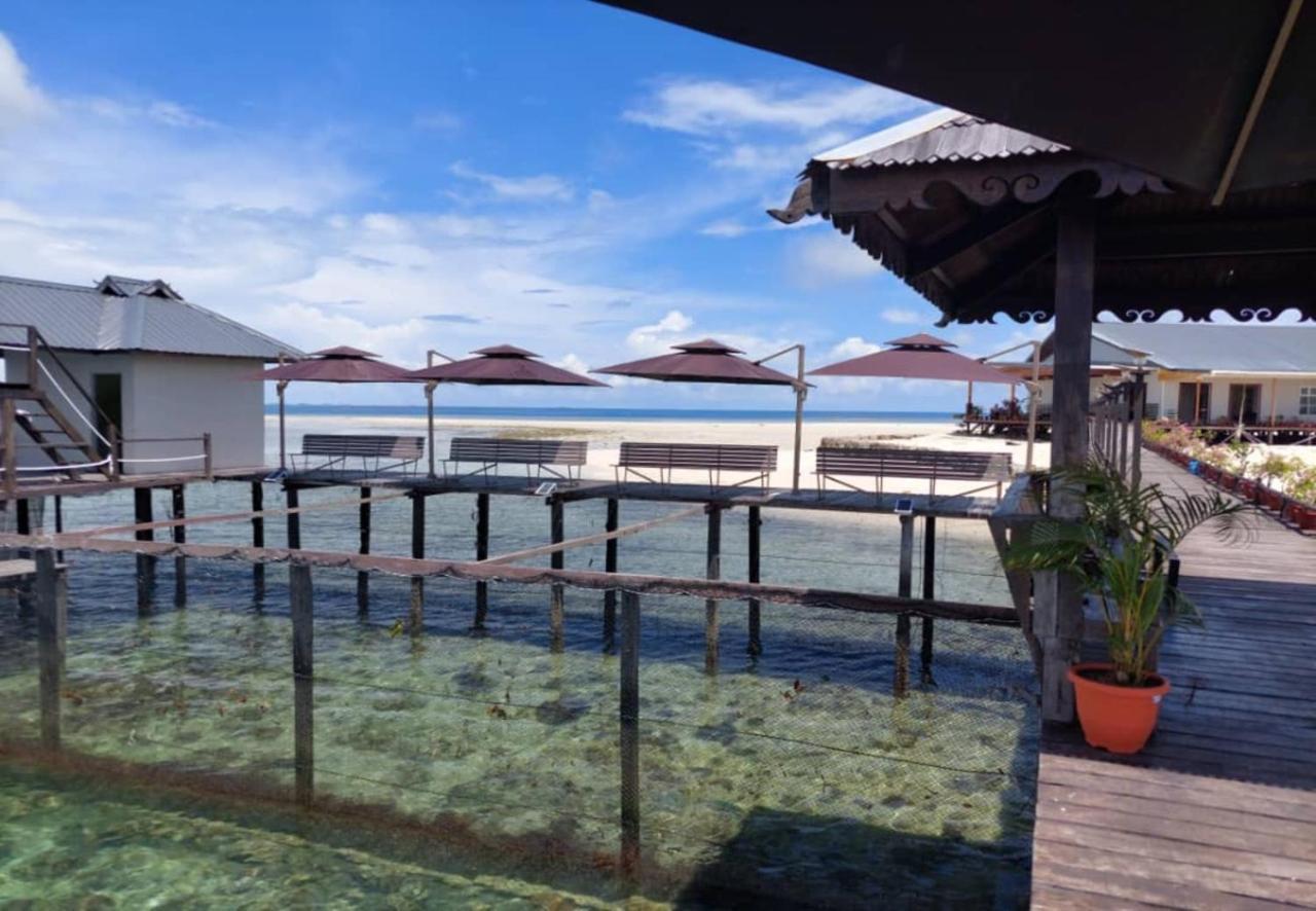 Santiri Island Resort Semporna Exteriör bild