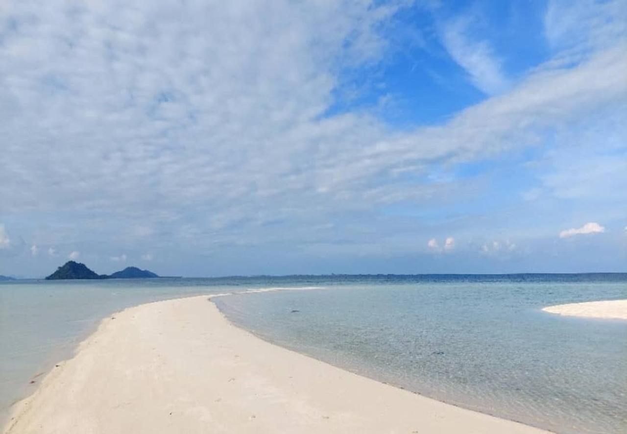 Santiri Island Resort Semporna Exteriör bild